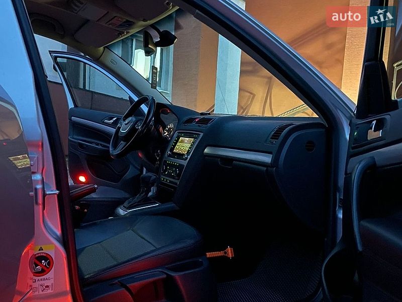 Универсал Skoda Octavia 2010 в Тячеве