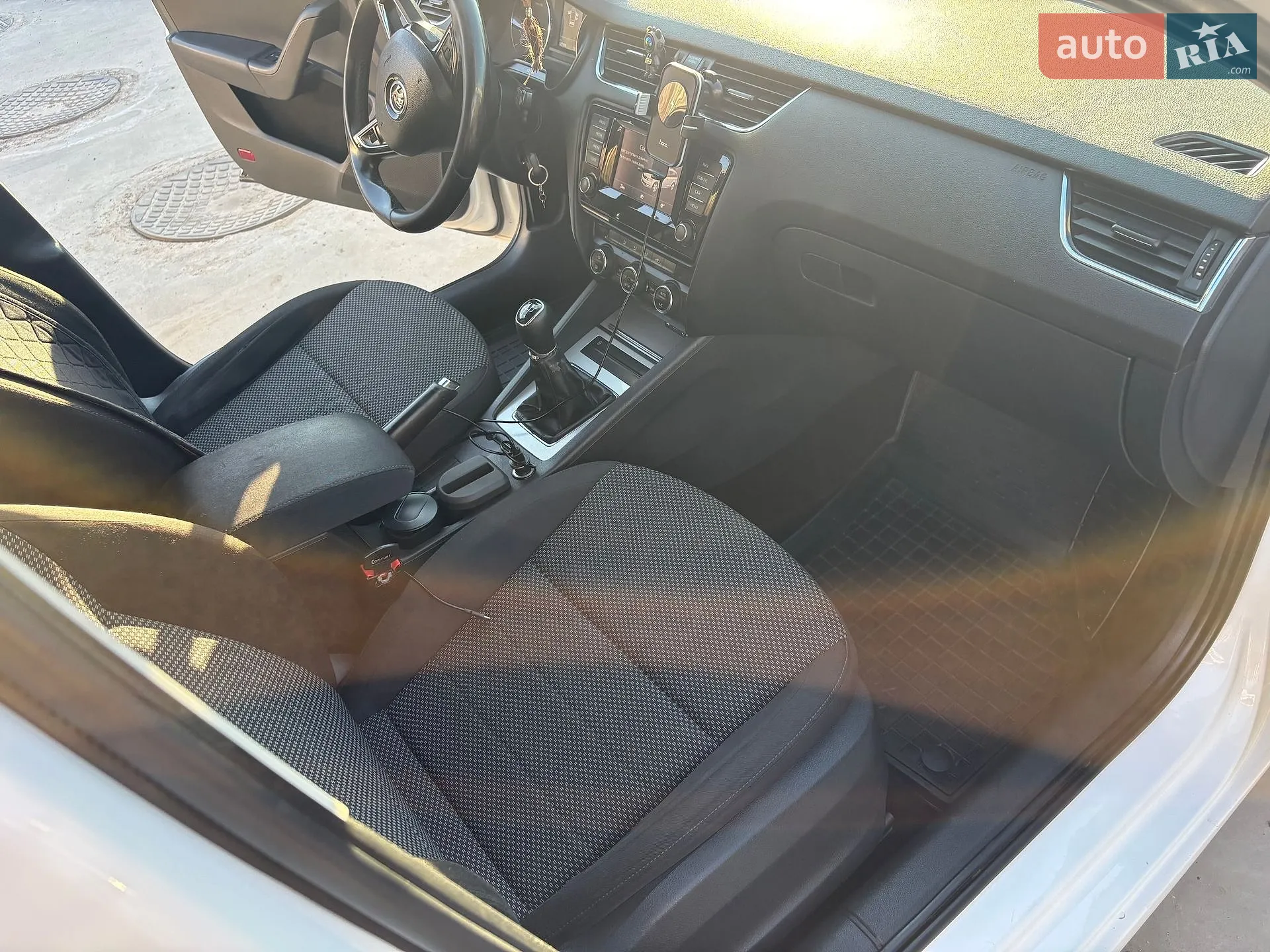 2013 Skoda Octavia - мініатюра 26