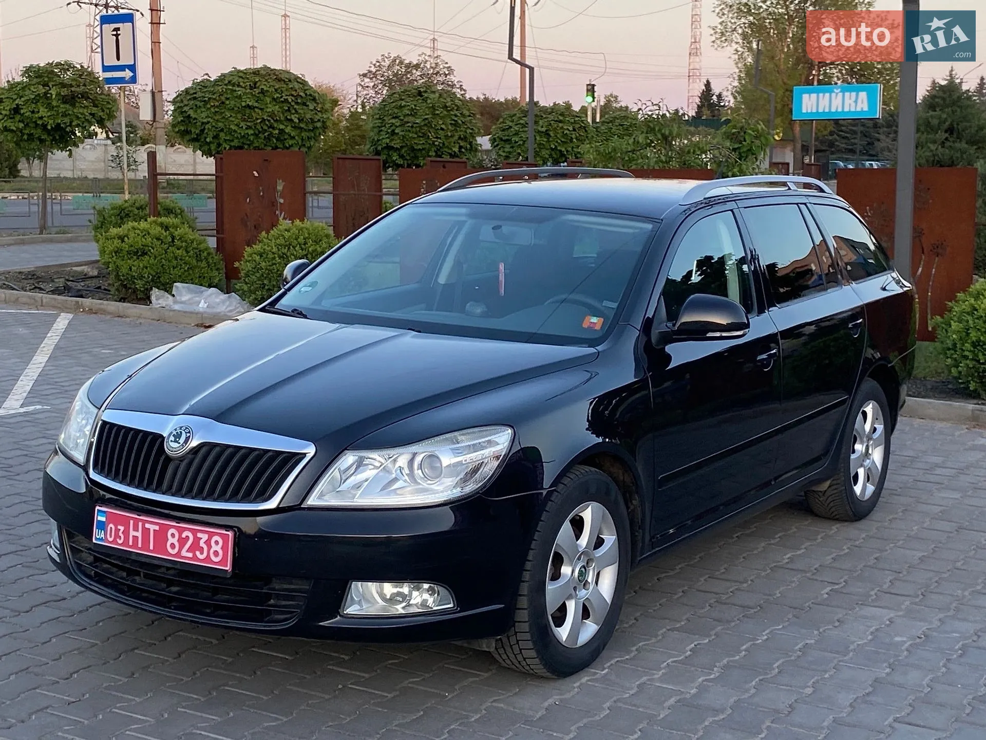 2010 Skoda Octavia - мініатюра 3