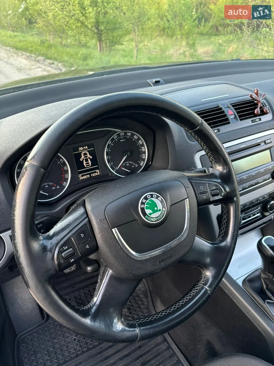 2011 Skoda Octavia - мініатюра 13