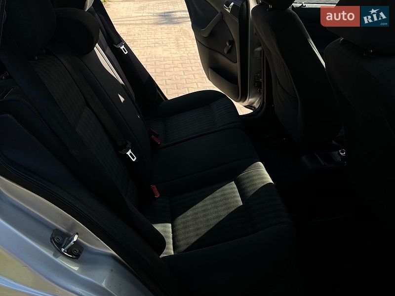 Универсал Skoda Octavia 2004 в Хмельницком