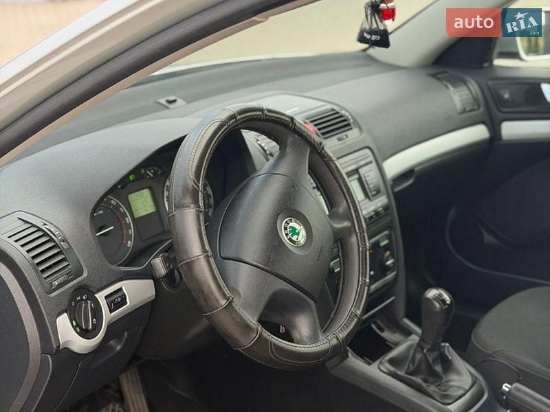 Универсал Skoda Octavia 2007 в Золочеве