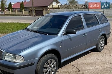 Универсал Skoda Octavia 2003 в Первомайске
