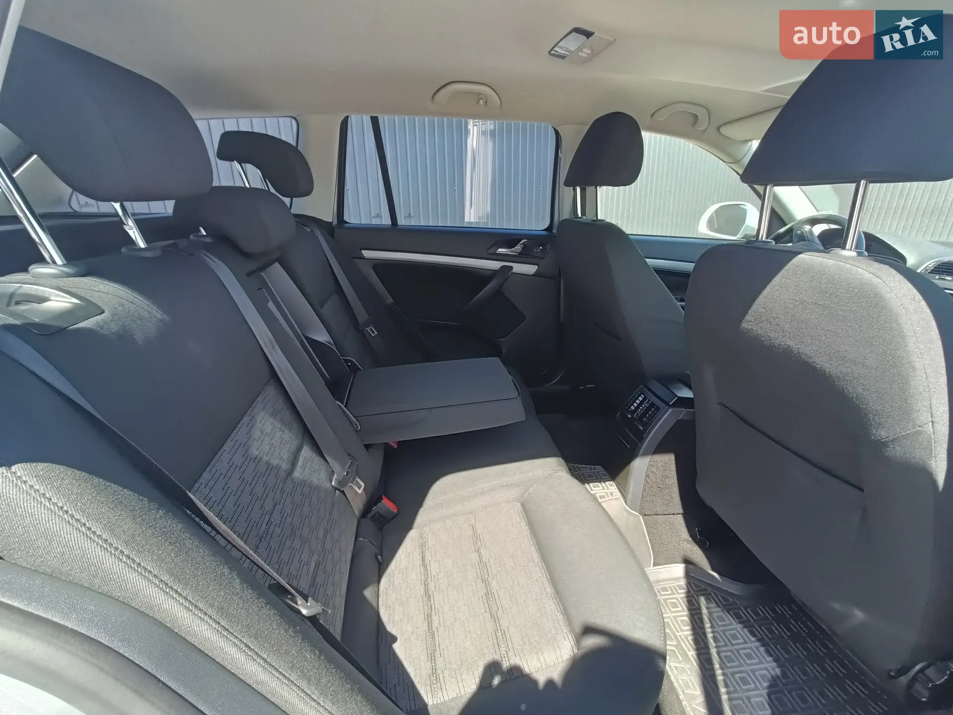 2013 Skoda Octavia - мініатюра 11