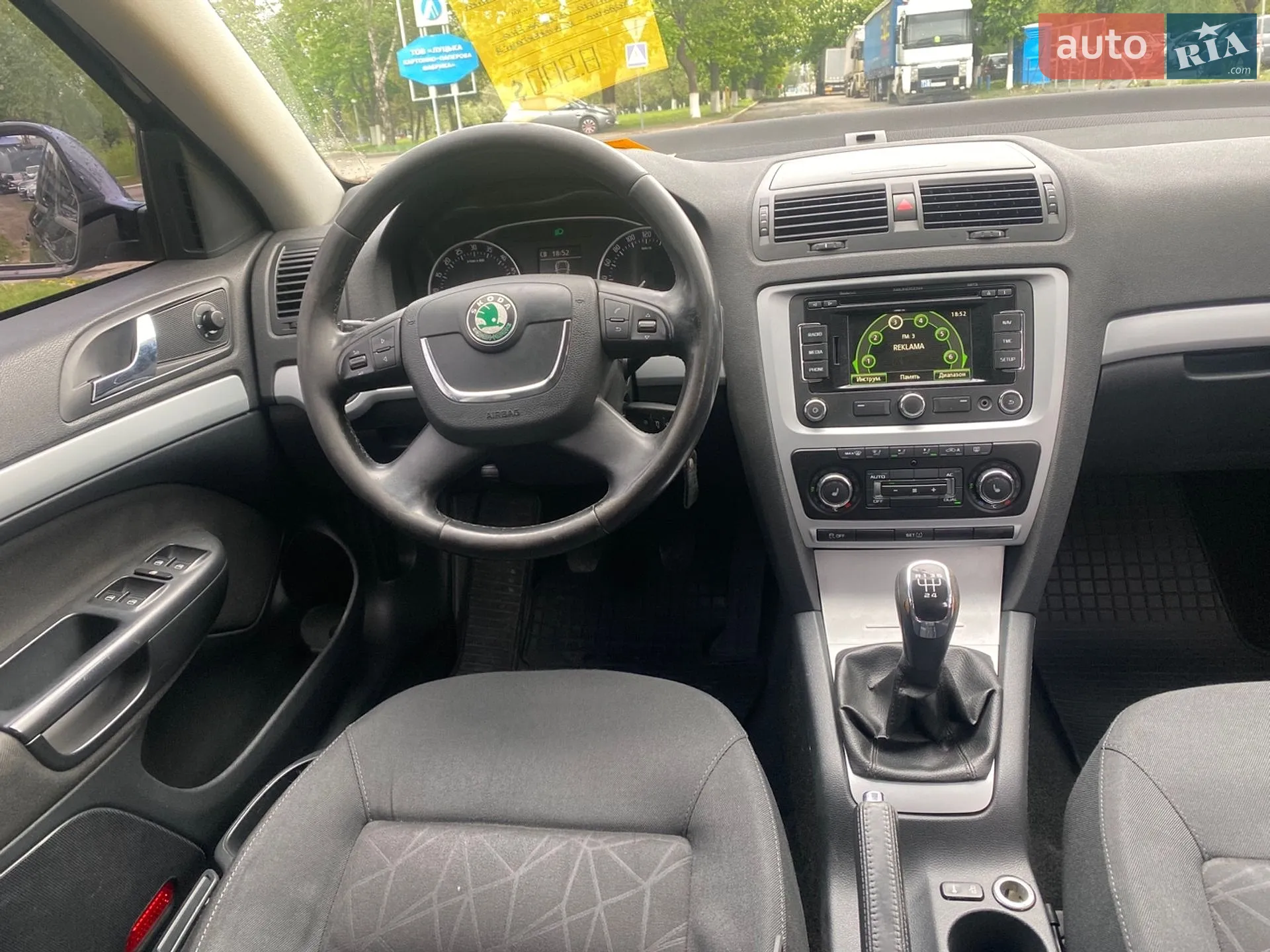 2011 Skoda Octavia - мініатюра 12