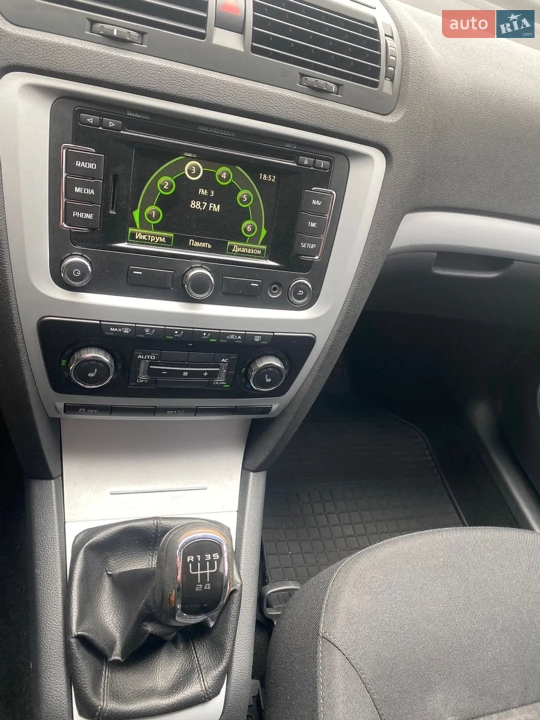 2011 Skoda Octavia - мініатюра 18