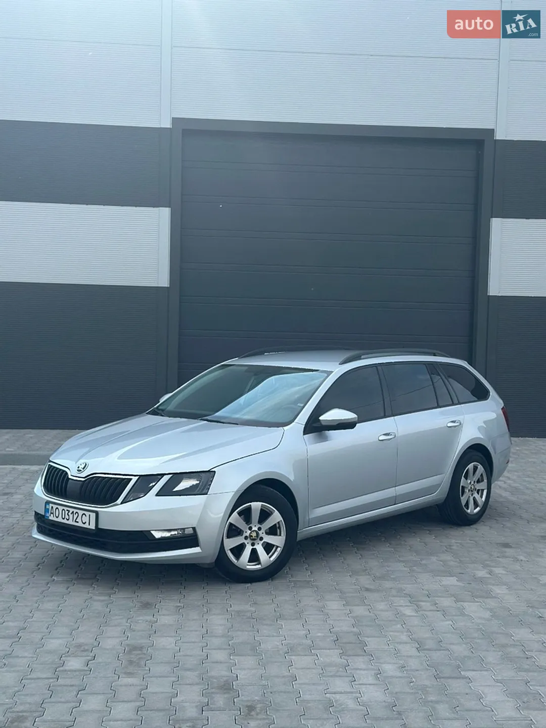 2017 Skoda Octavia - фото 1