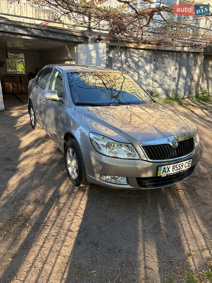2011 Skoda Octavia - мініатюра 17