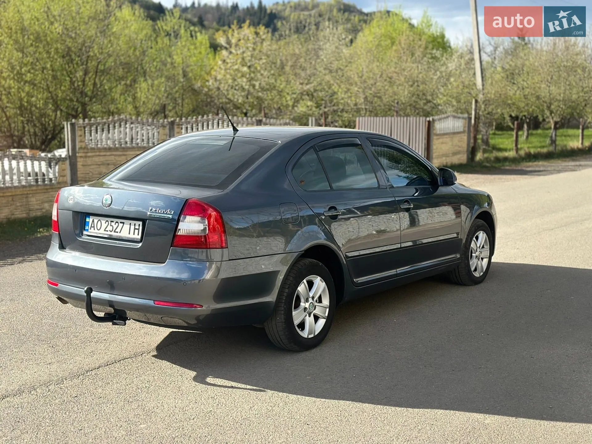 2010 Skoda Octavia - мініатюра 3