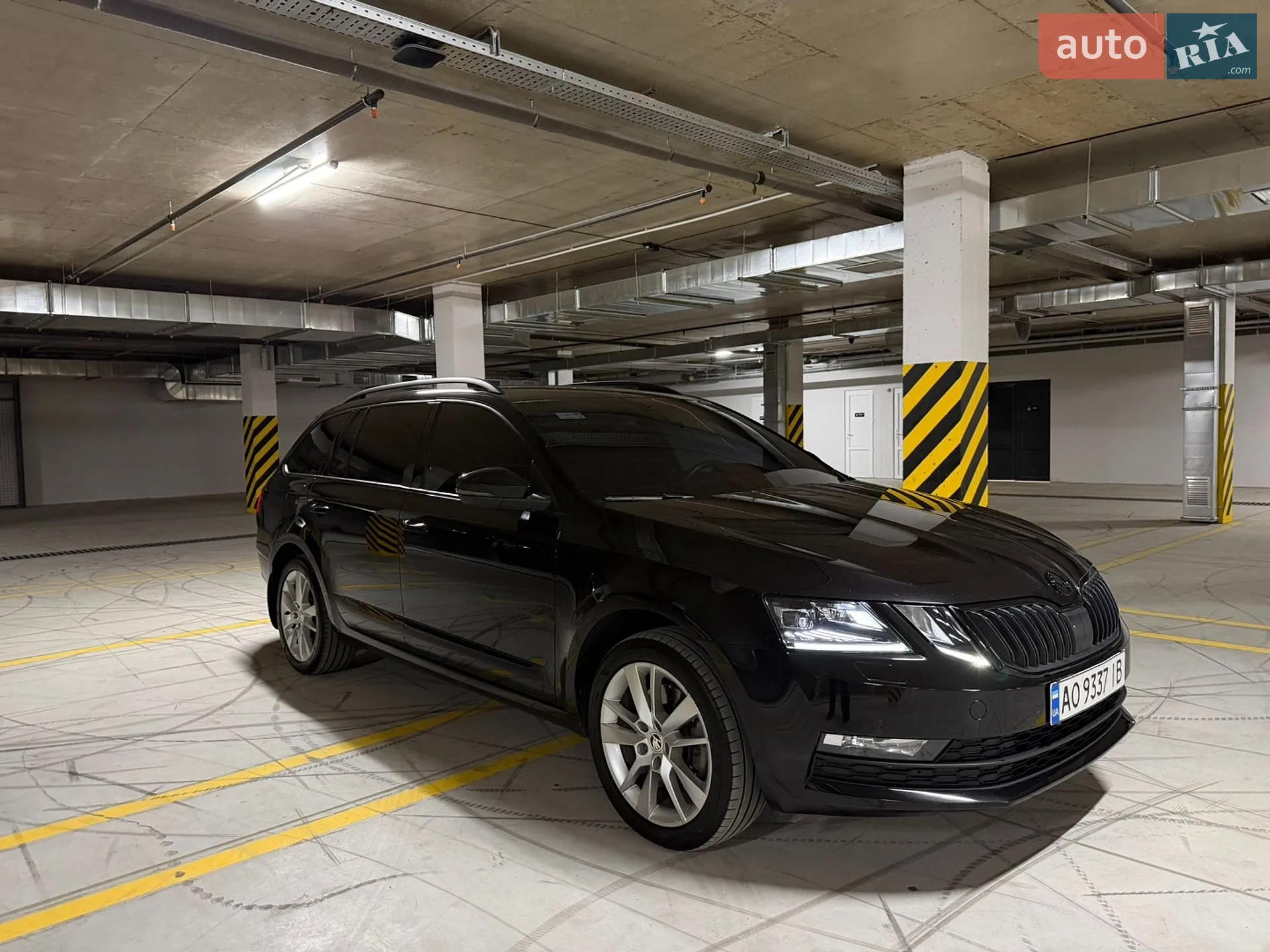 Skoda Octavia 2020 VIN TMBLK7NEXL0185344 фото оголошення 3 з 18
