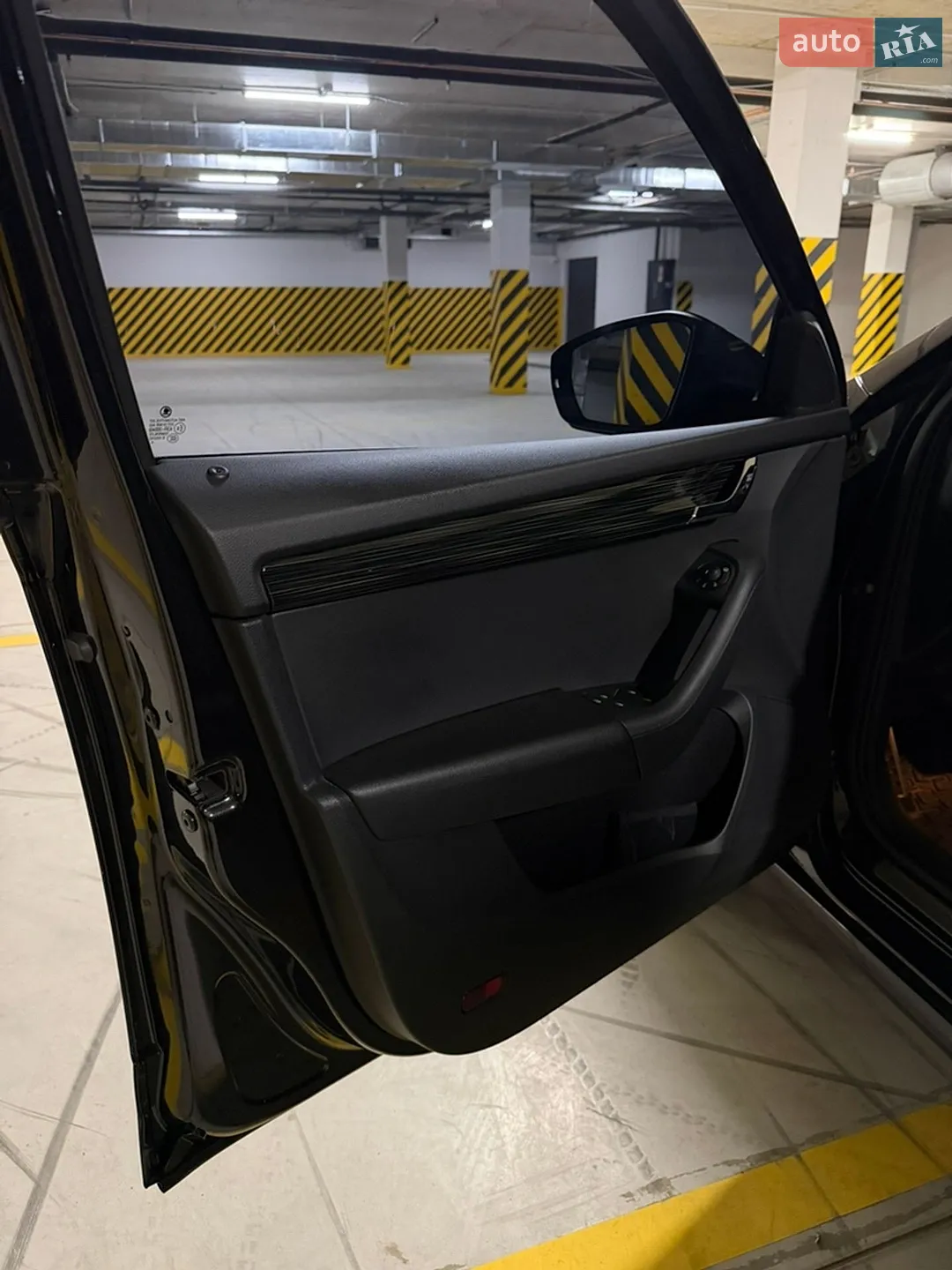 Skoda Octavia 2020 VIN TMBLK7NEXL0185344 фото оголошення 10 з 18