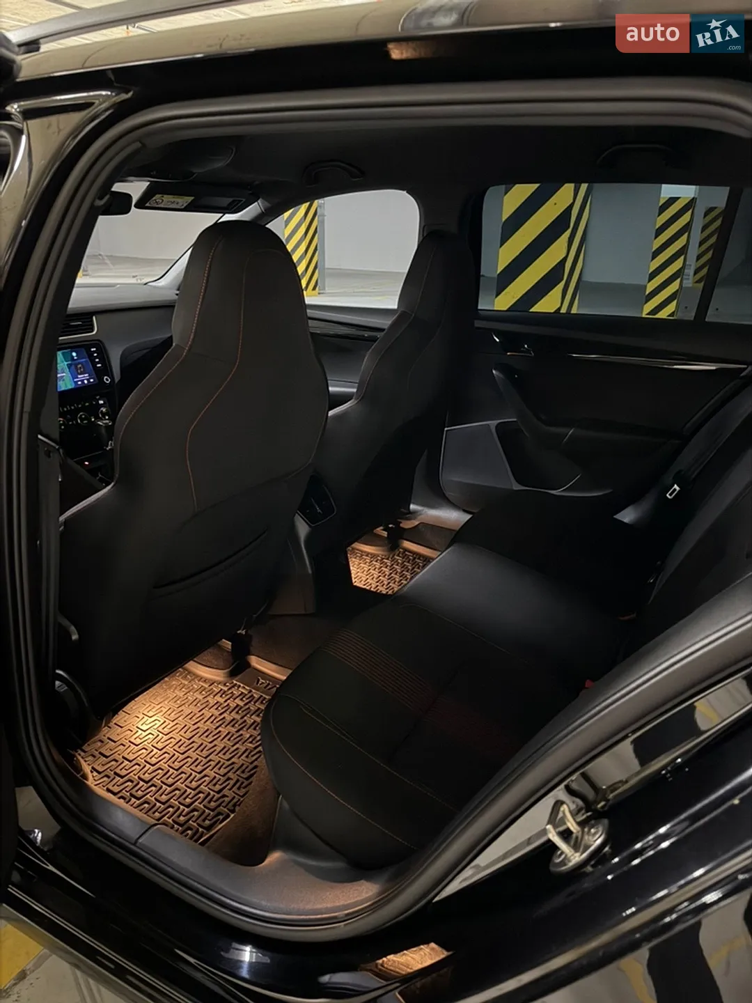 Skoda Octavia 2020 VIN TMBLK7NEXL0185344 фото оголошення 12 з 18