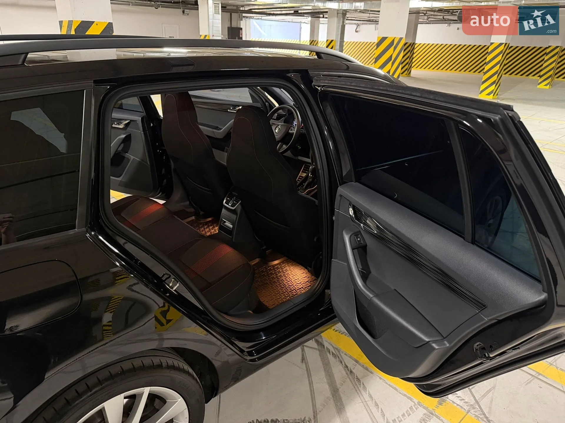 Skoda Octavia 2020 VIN TMBLK7NEXL0185344 фото оголошення 15 з 18