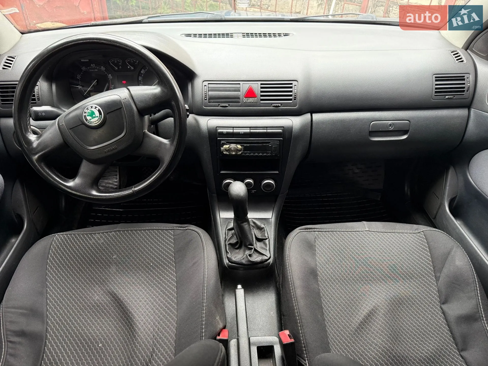 2010 Skoda Octavia - мініатюра 15