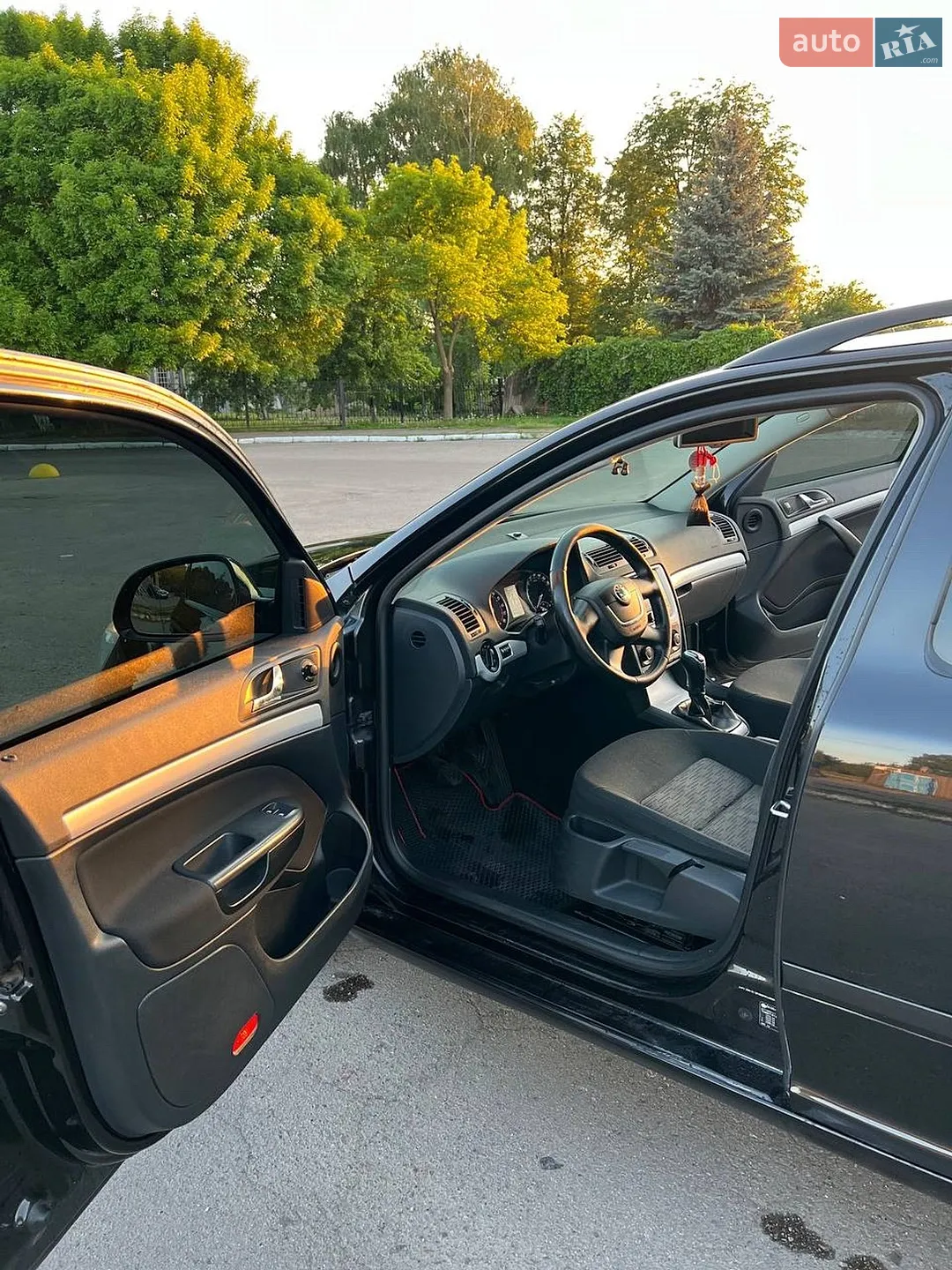 2011 Skoda Octavia - мініатюра 12