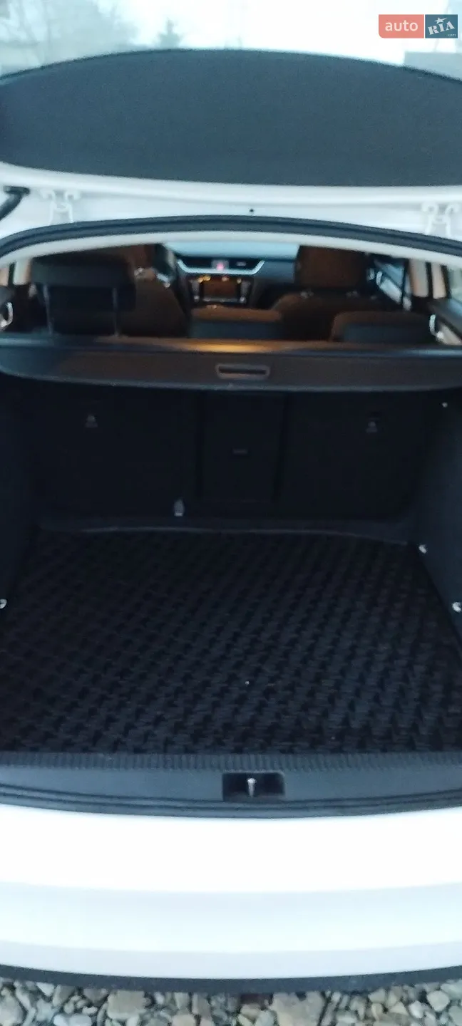 2016 Skoda Octavia - мініатюра 11