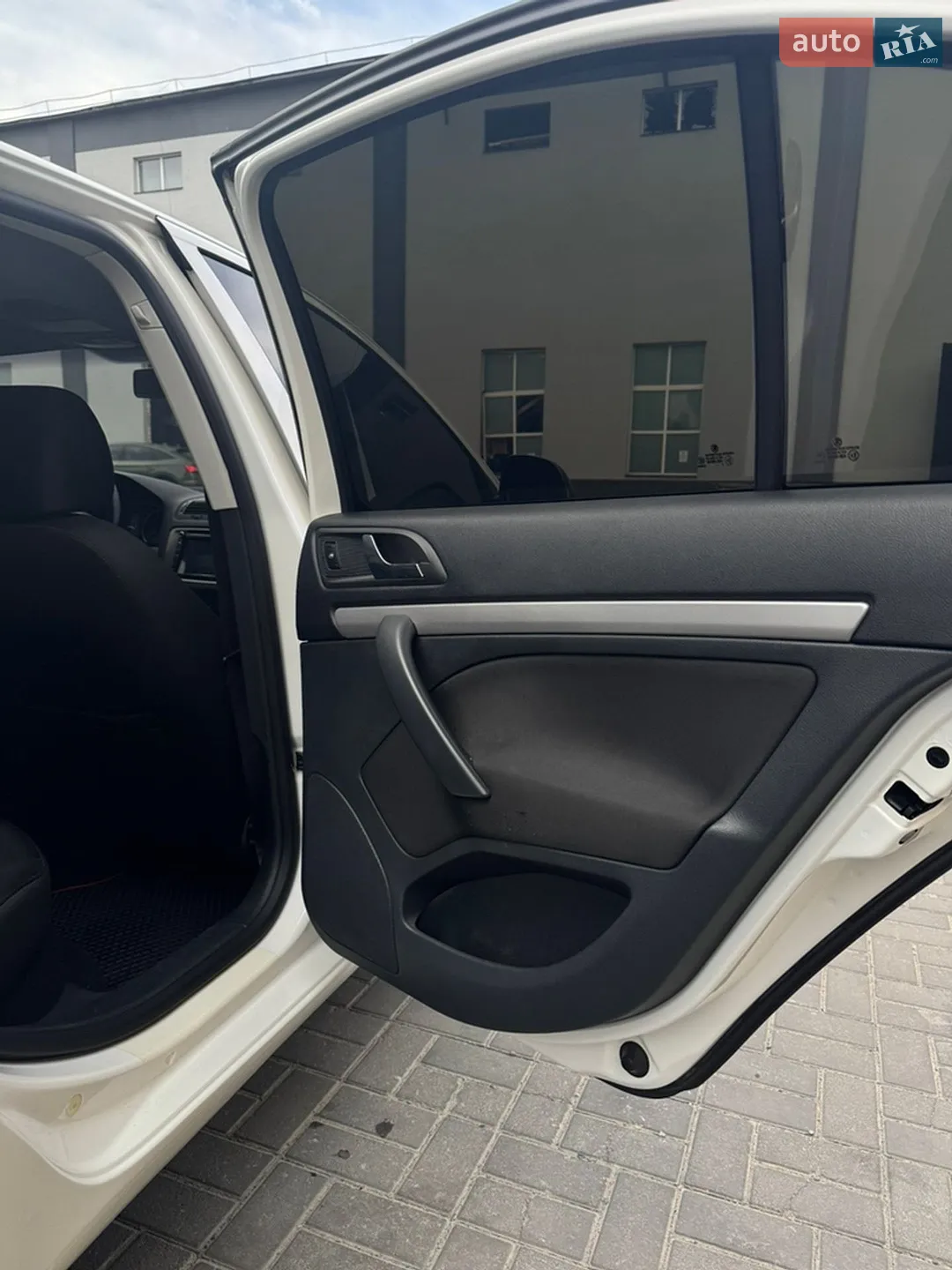 2012 Skoda Octavia - мініатюра 21