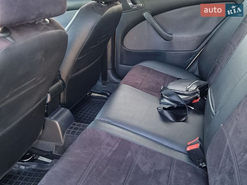Универсал Skoda Octavia 2002 в Киеве