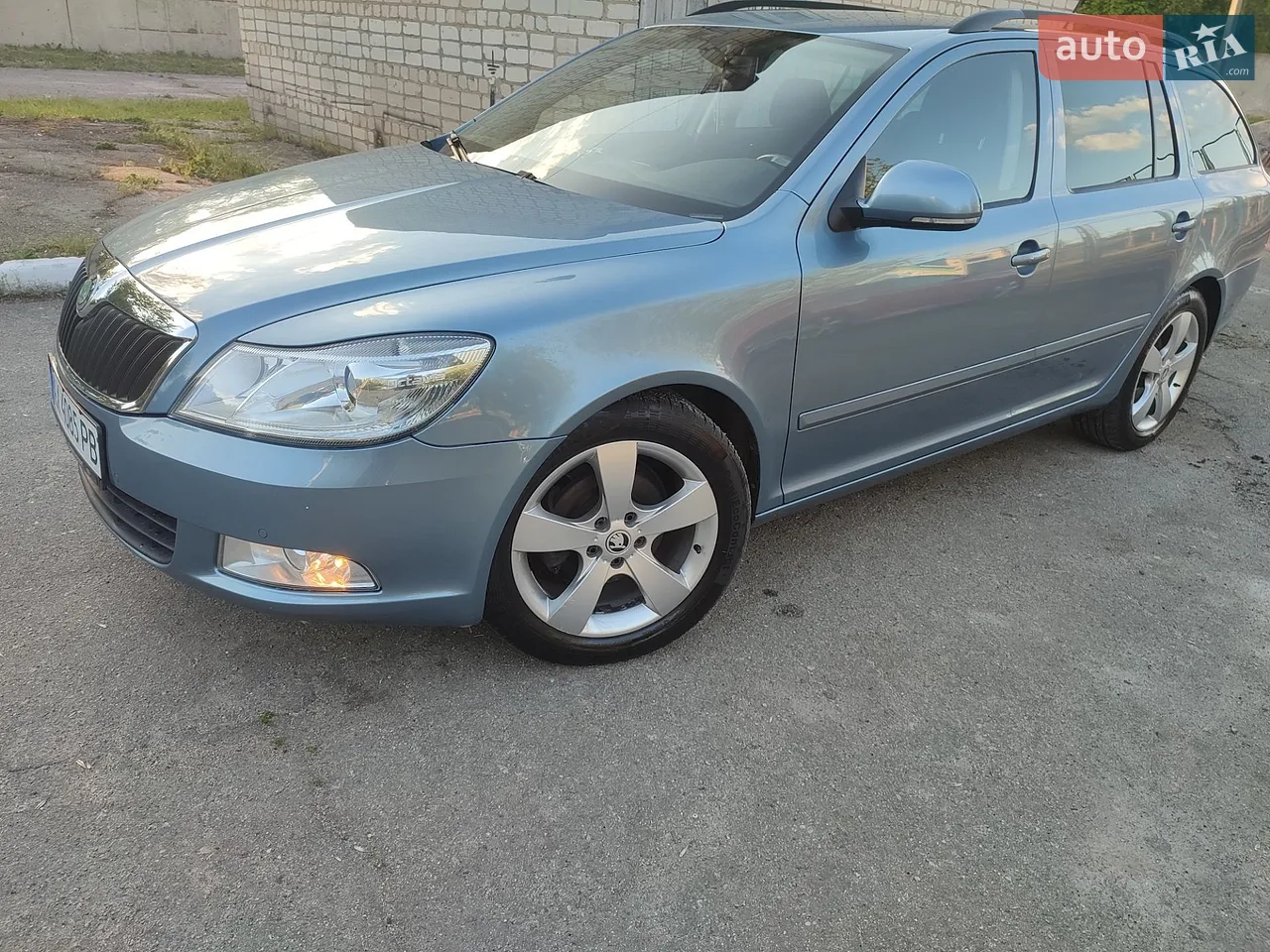 2010 Skoda Octavia - мініатюра 12