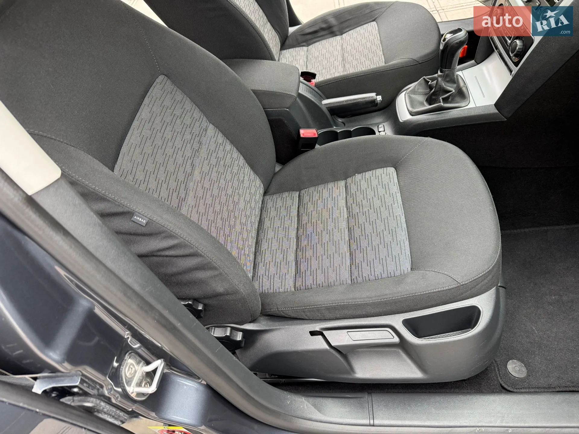 2011 Skoda Octavia - мініатюра 50