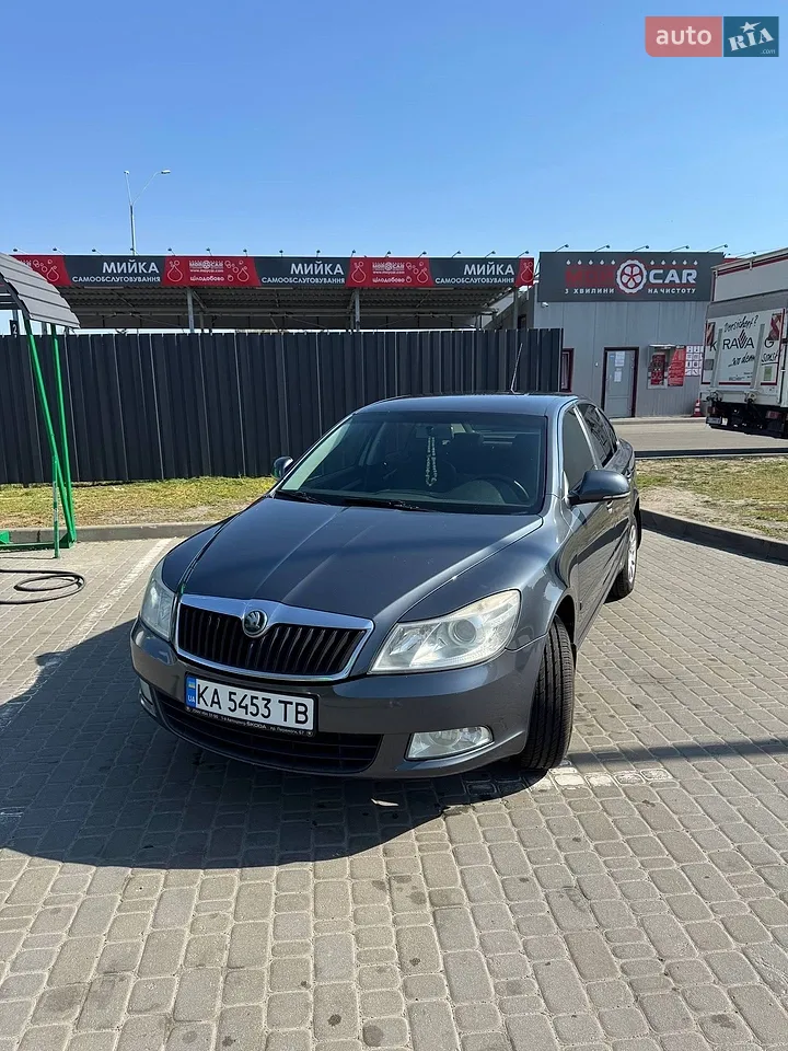 2010 Skoda Octavia - мініатюра 10