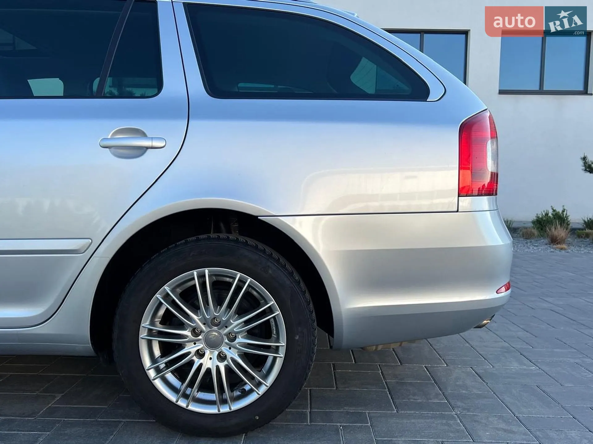 2010 Skoda Octavia - мініатюра 41