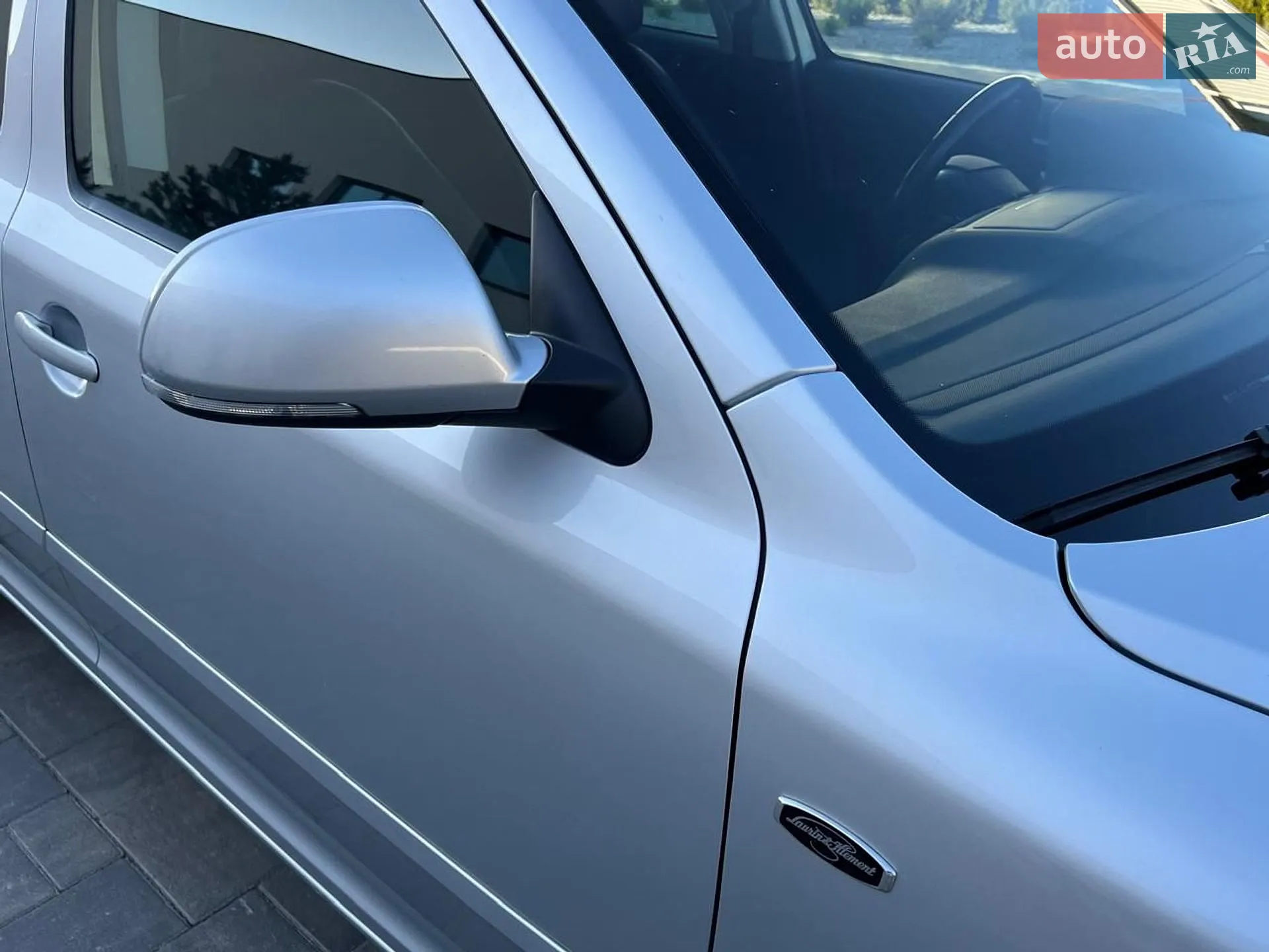 2010 Skoda Octavia - мініатюра 48