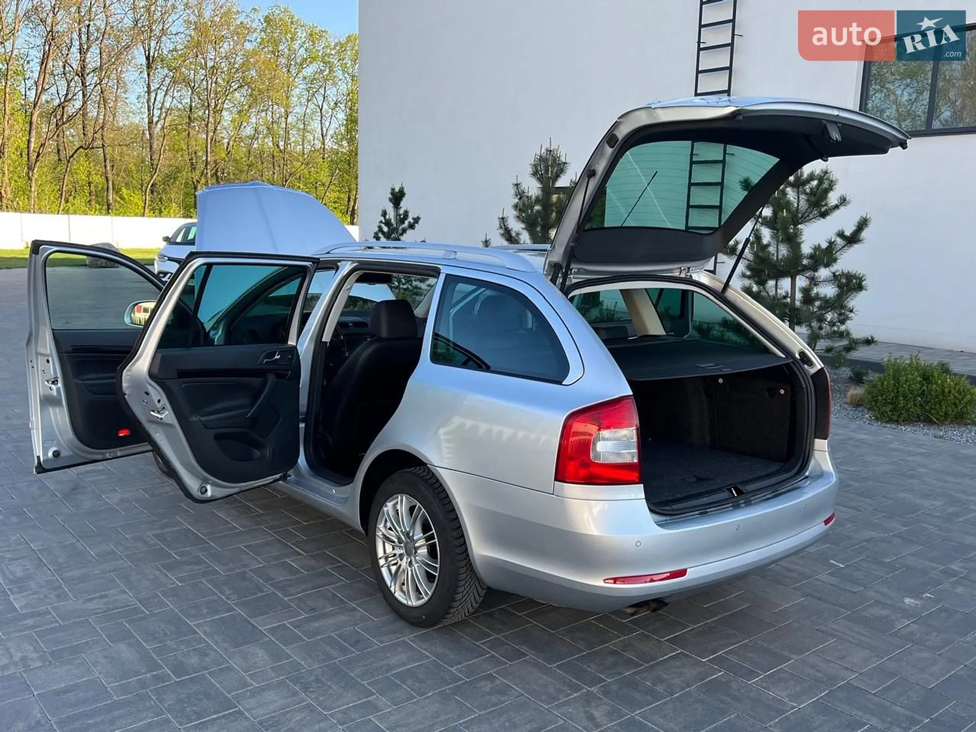 2010 Skoda Octavia - мініатюра 123