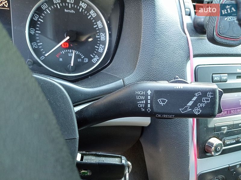 Универсал Skoda Octavia 2010 в Ровно