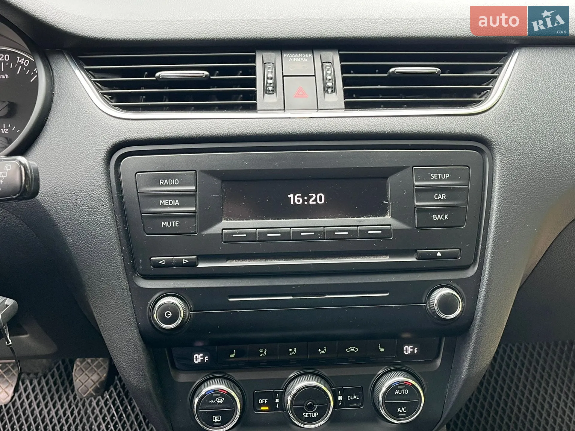 2013 Skoda Octavia - мініатюра 20