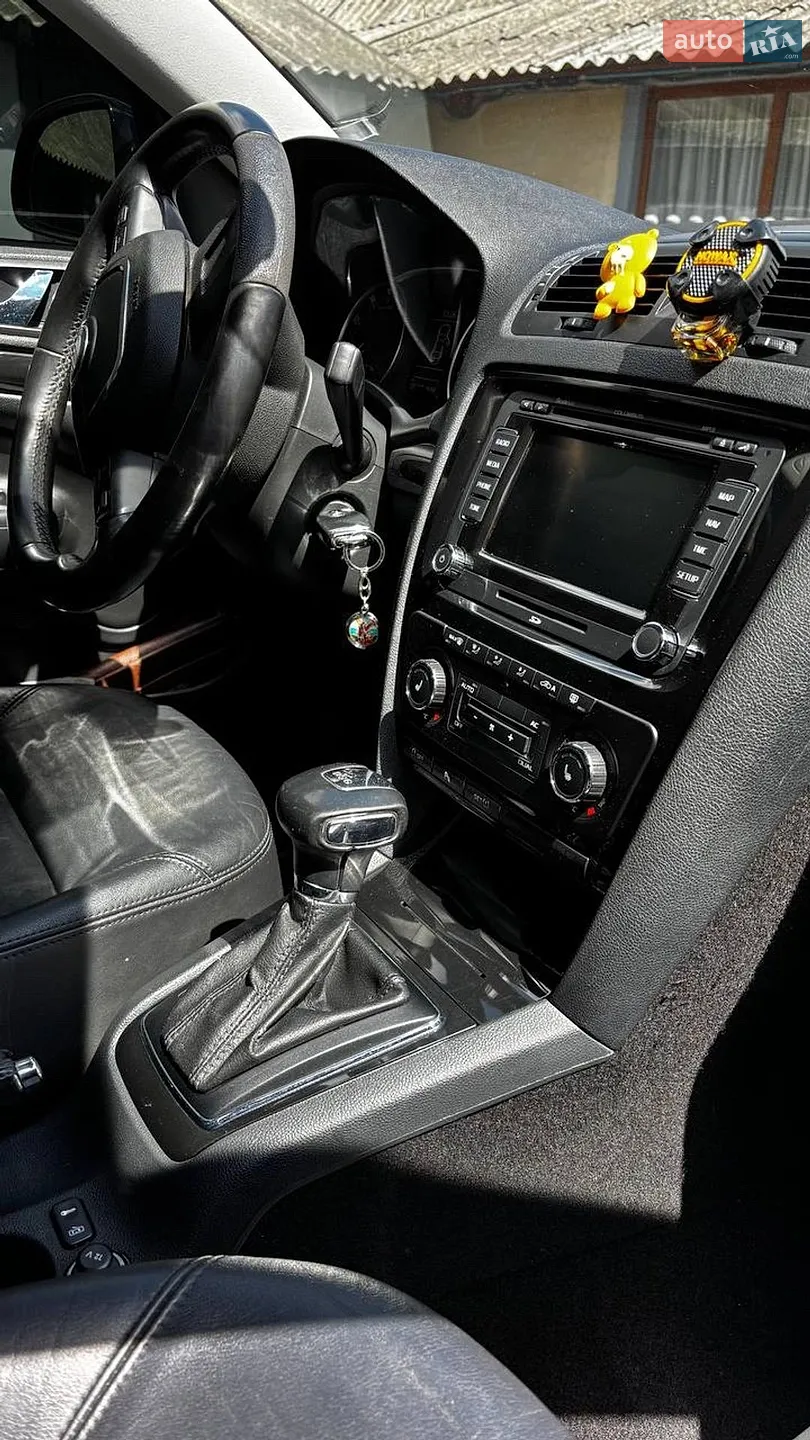 2010 Skoda Octavia - мініатюра 38