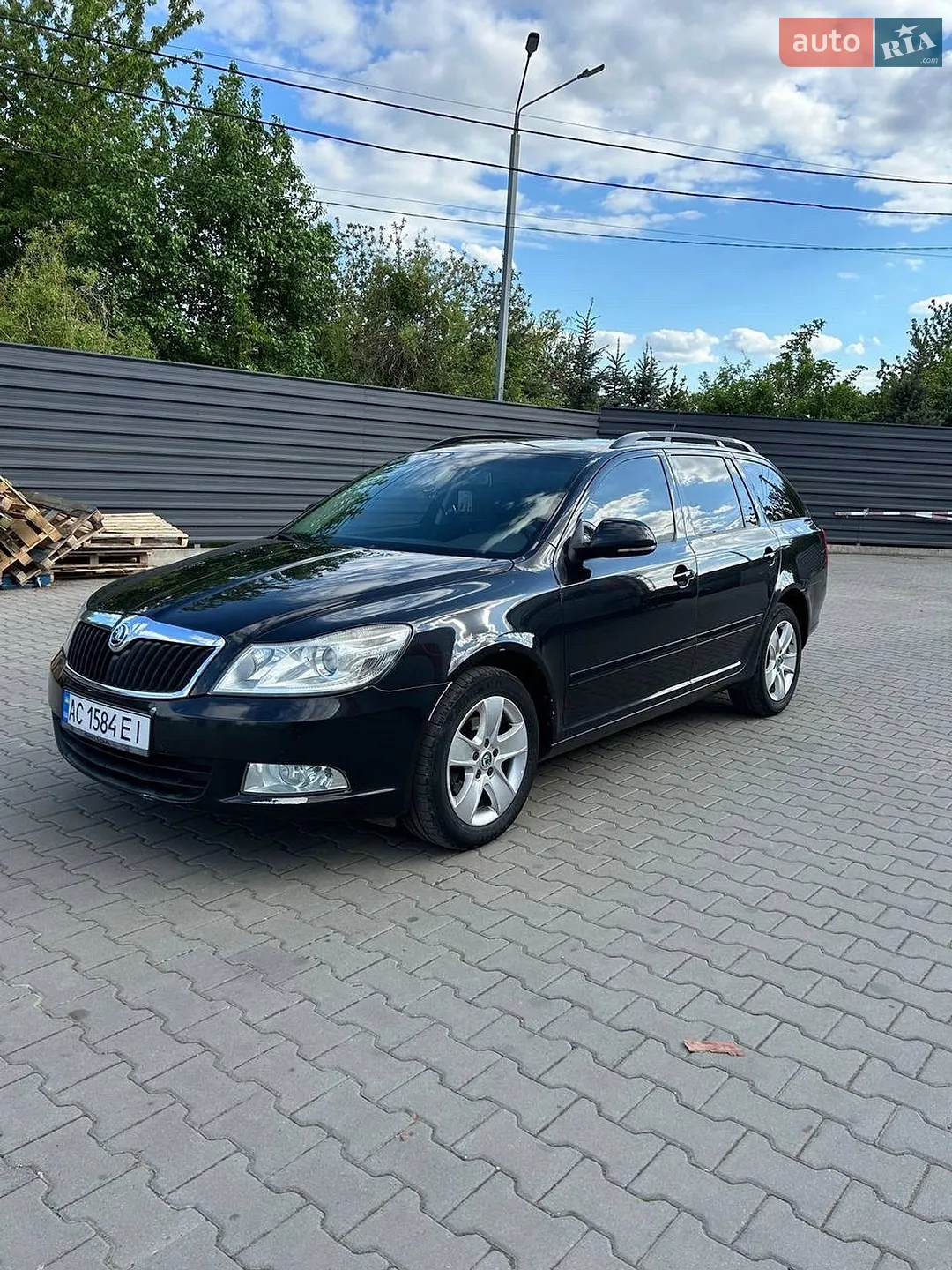 2010 Skoda Octavia - мініатюра 4