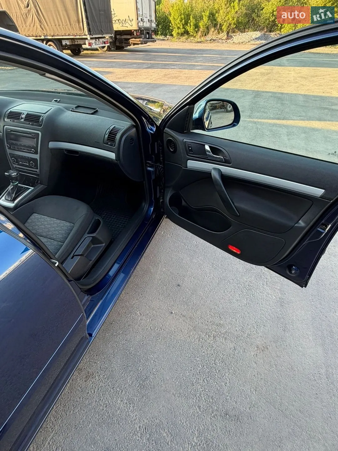 2010 Skoda Octavia - мініатюра 22
