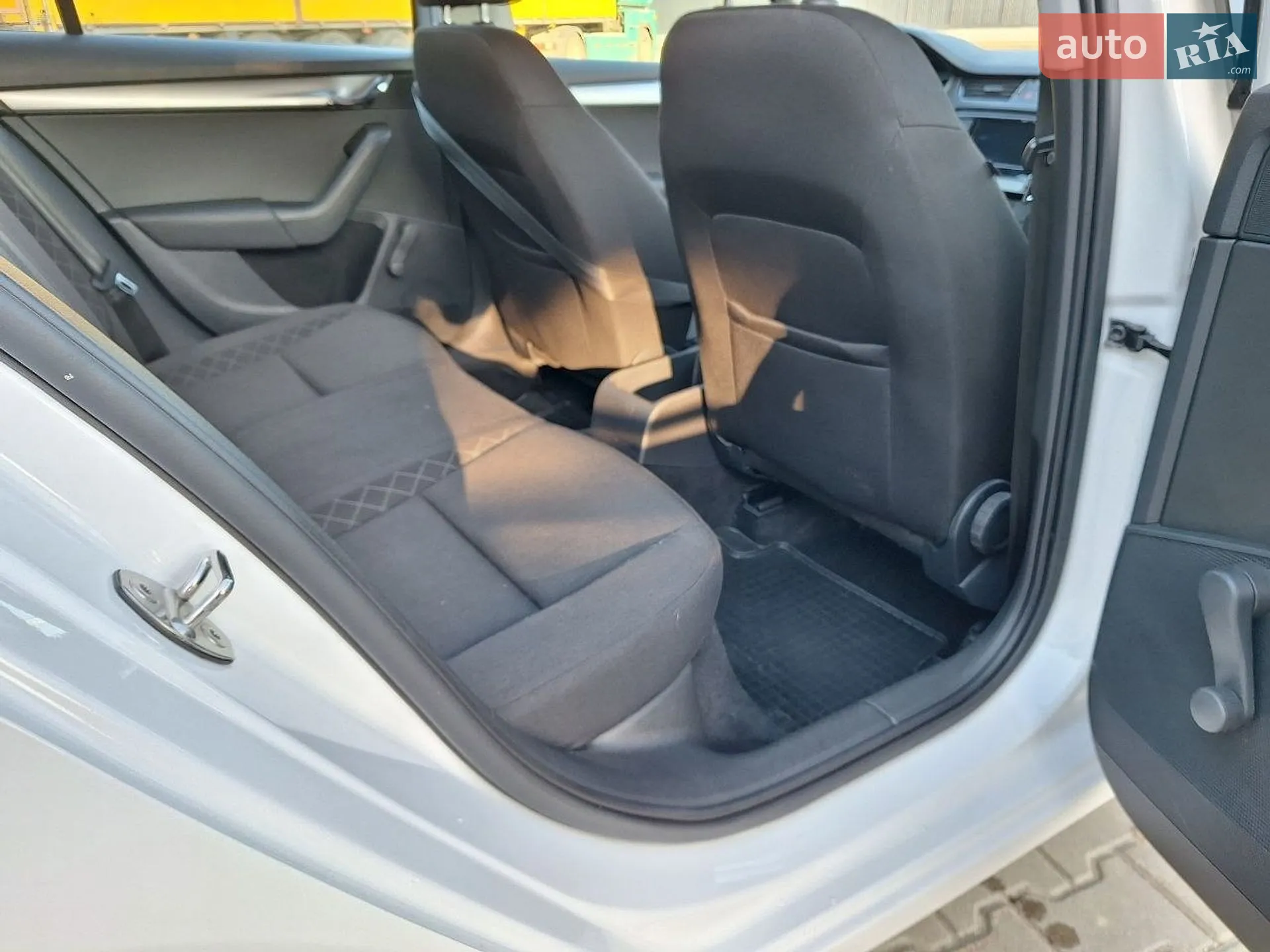 2017 Skoda Octavia - мініатюра 26