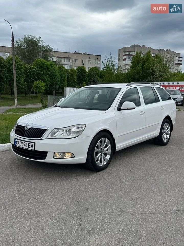 2011 Skoda Octavia - мініатюра 16