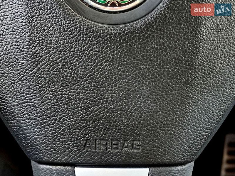Универсал Skoda Octavia 2009 в Полтаве