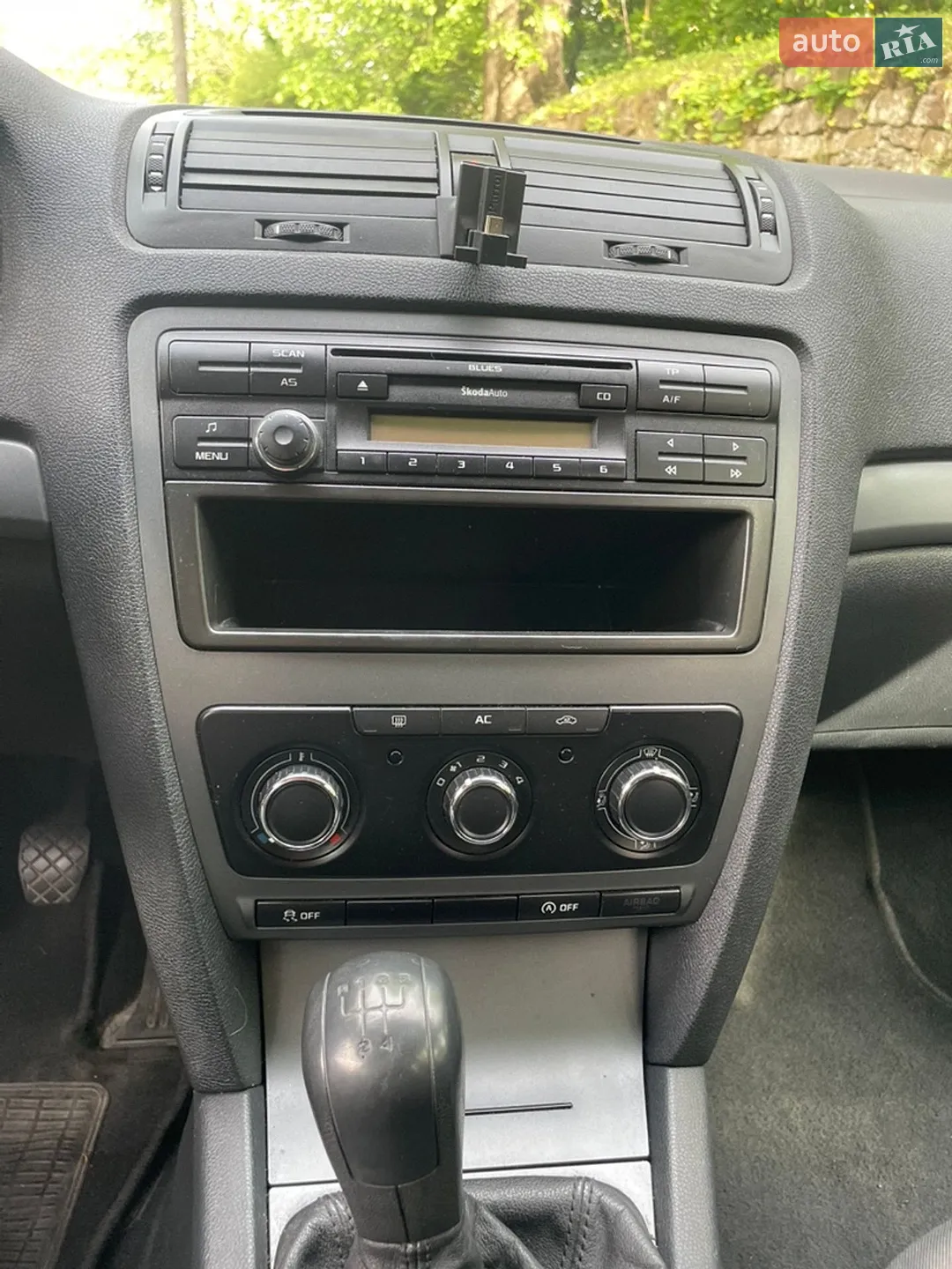 2011 Skoda Octavia - мініатюра 20
