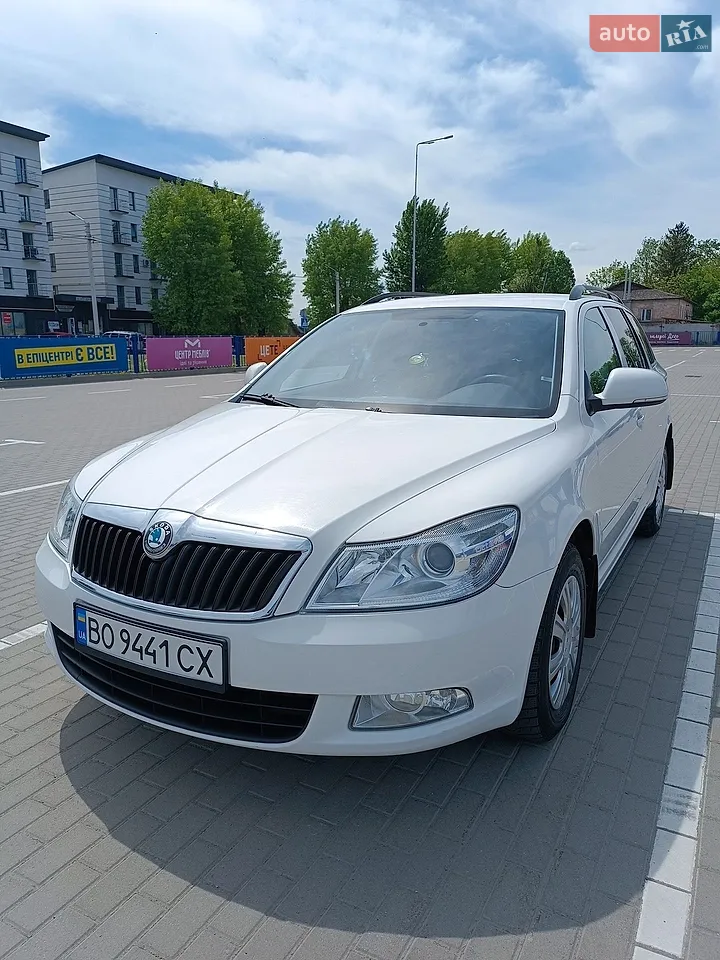 2010 Skoda Octavia - мініатюра 40