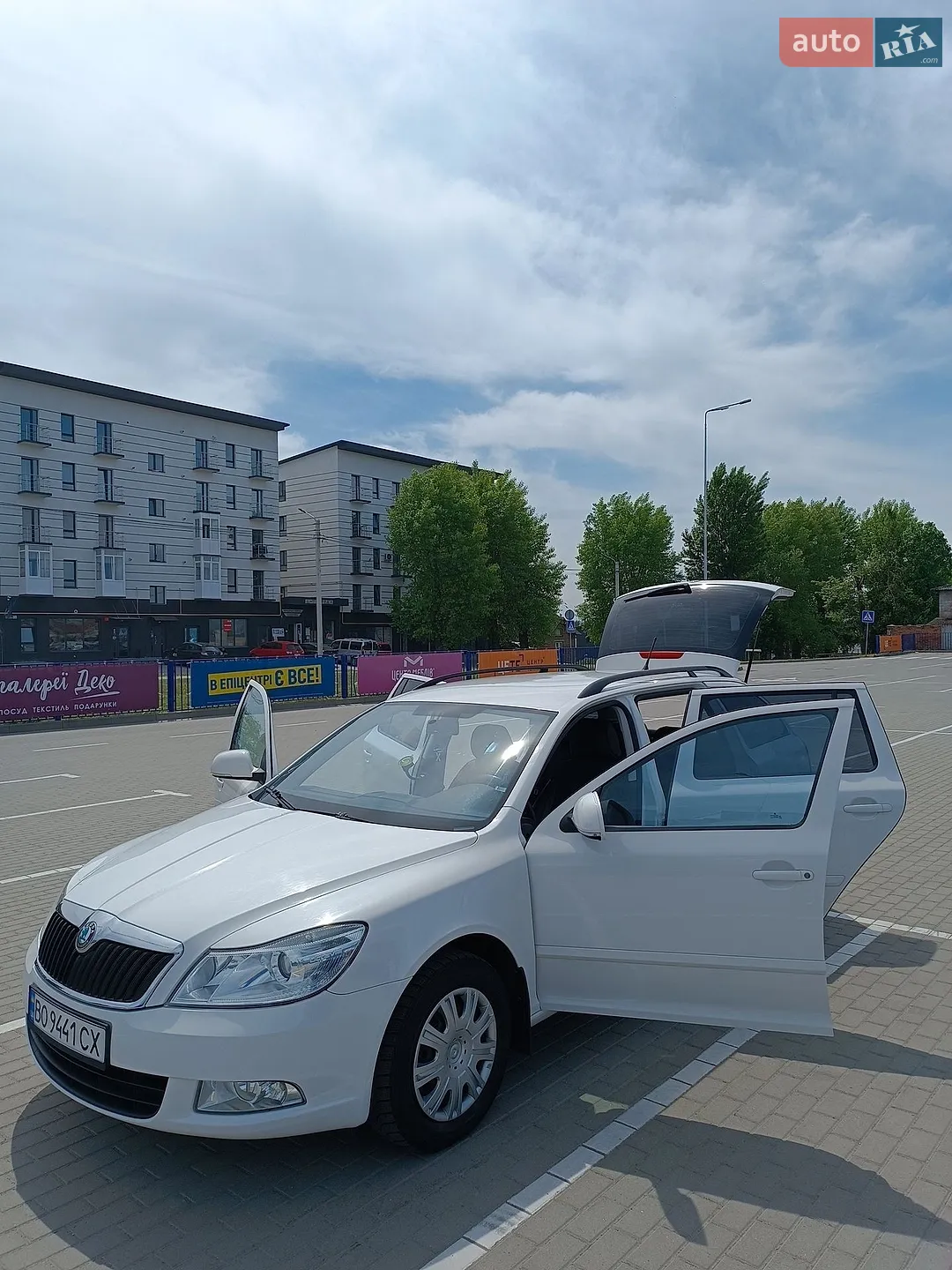 2011 Skoda Octavia - мініатюра 8