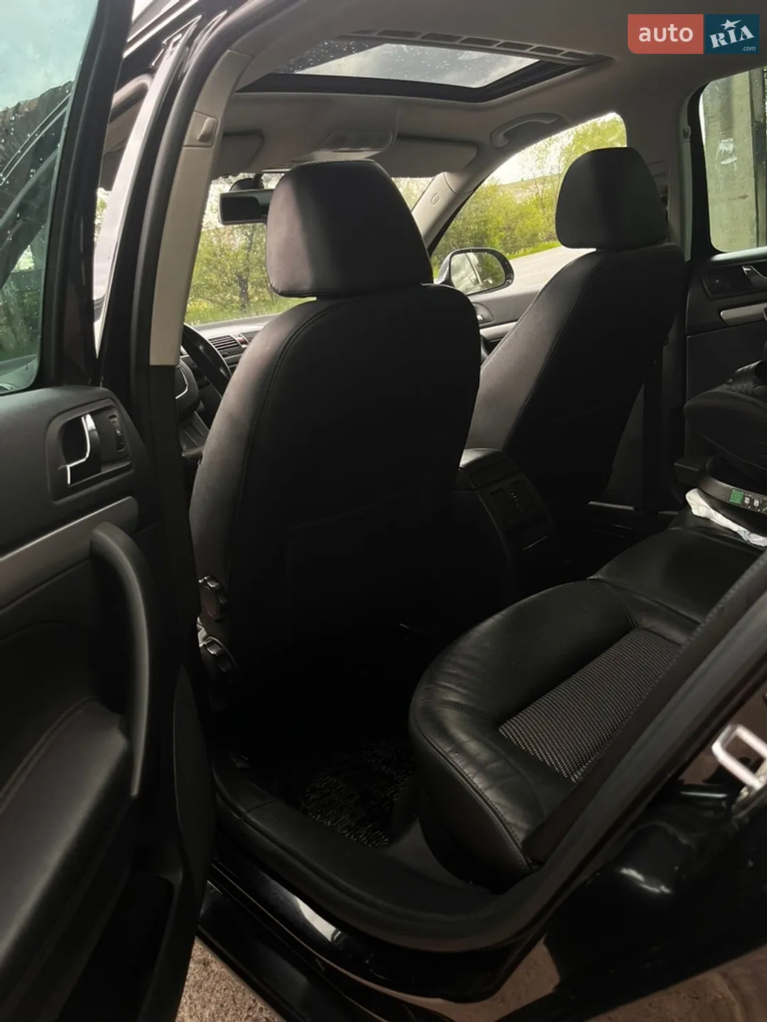 2010 Skoda Octavia - мініатюра 13