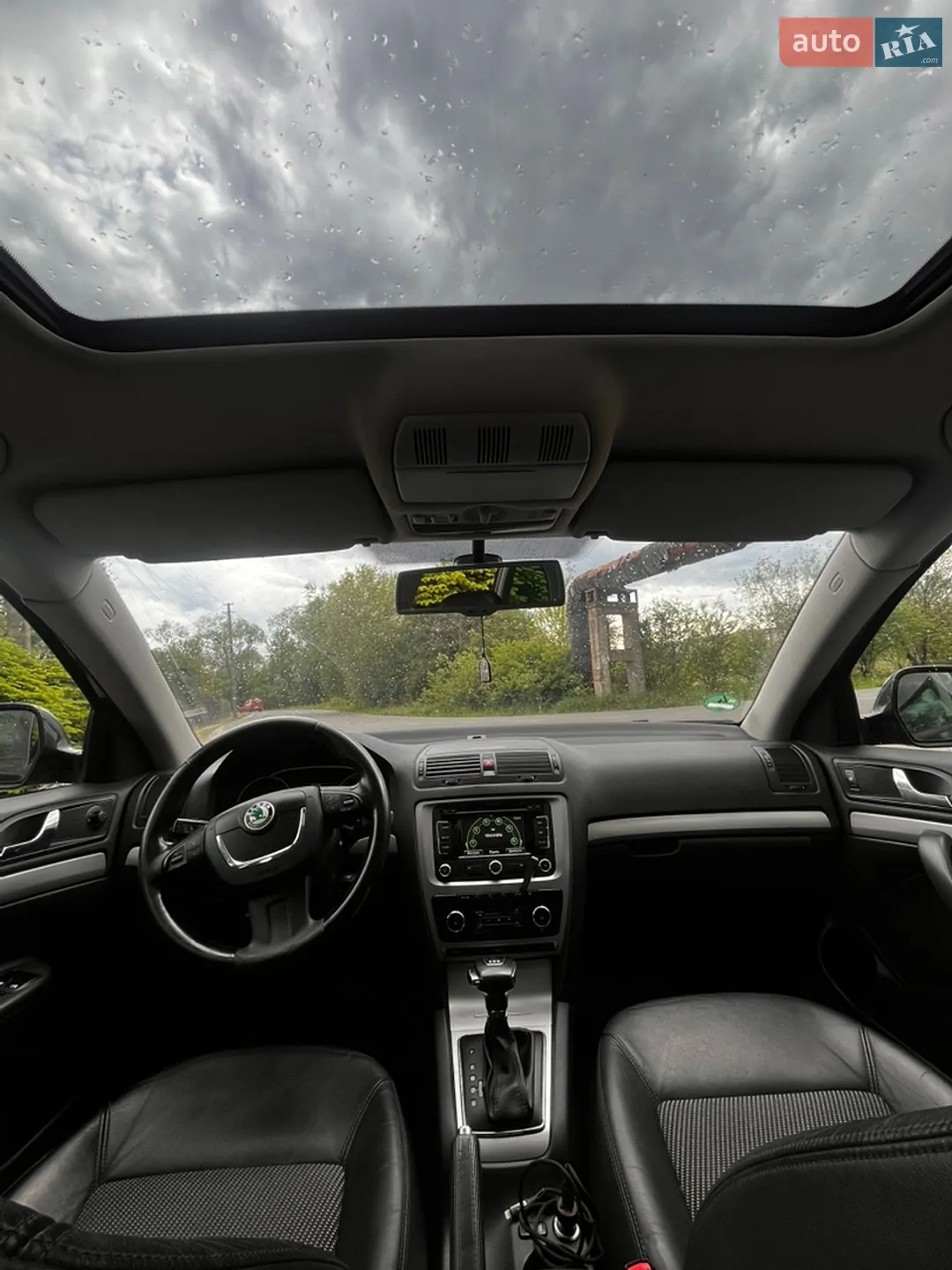 2010 Skoda Octavia - мініатюра 19