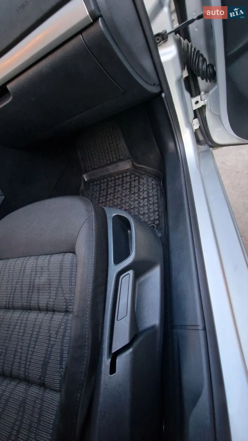 2011 Skoda Octavia - мініатюра 37