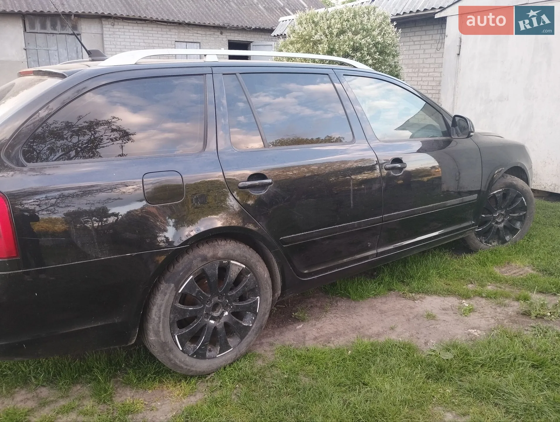 2010 Skoda Octavia - мініатюра 3