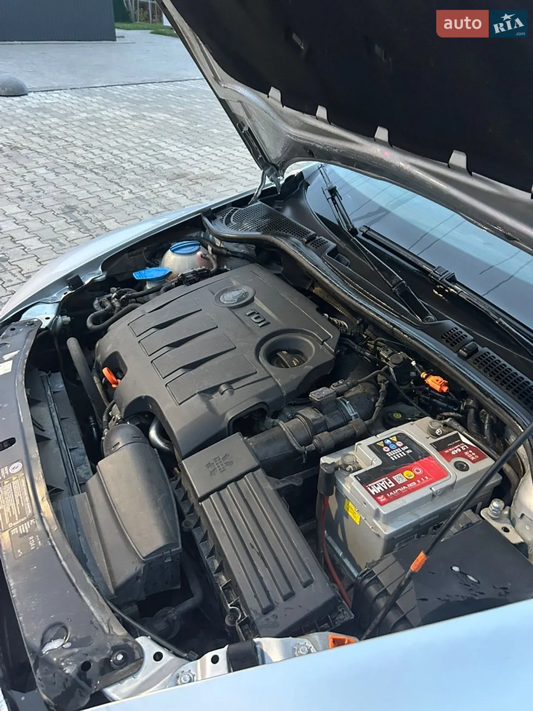 2010 Skoda Octavia - мініатюра 10