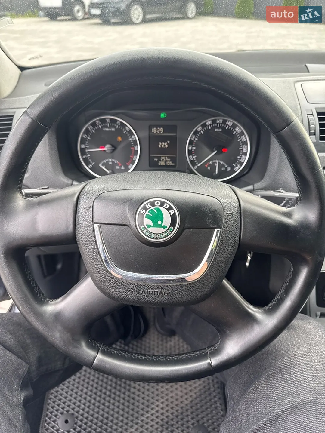 2011 Skoda Octavia - мініатюра 9