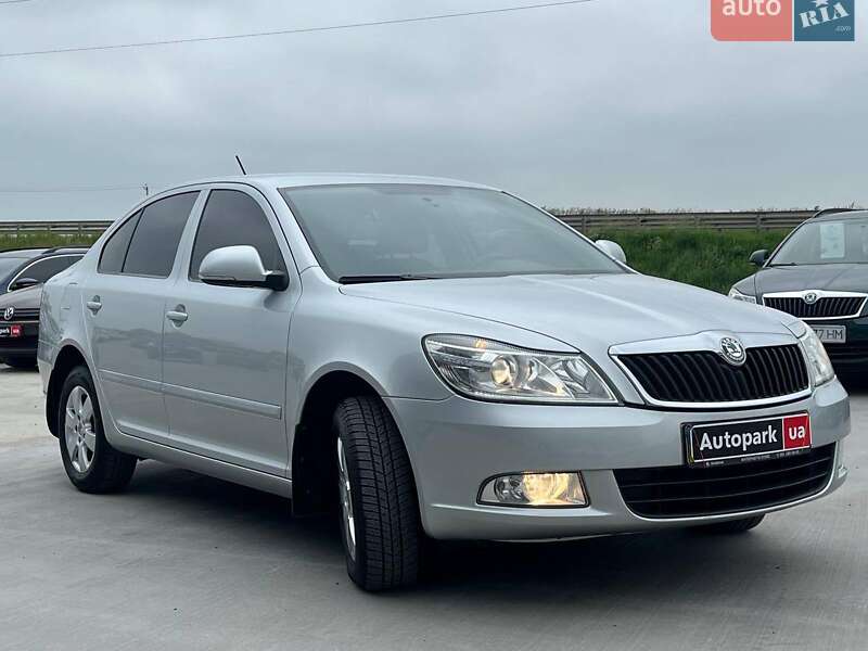 Лифтбек Skoda Octavia 2011 в Львове