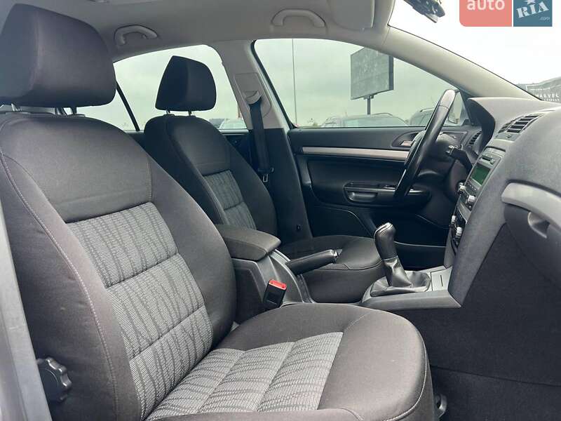 Лифтбек Skoda Octavia 2011 в Львове