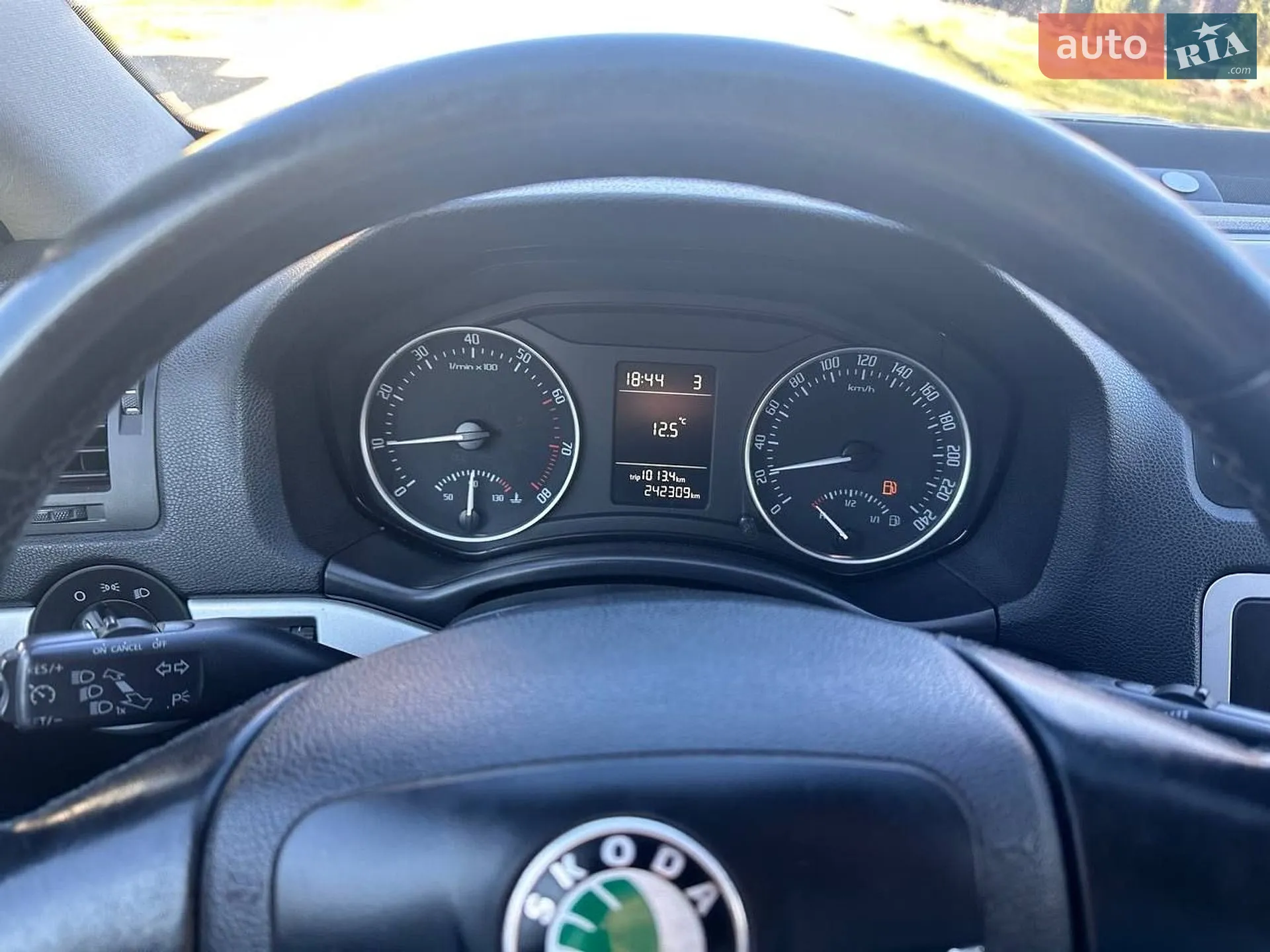 2010 Skoda Octavia - мініатюра 12