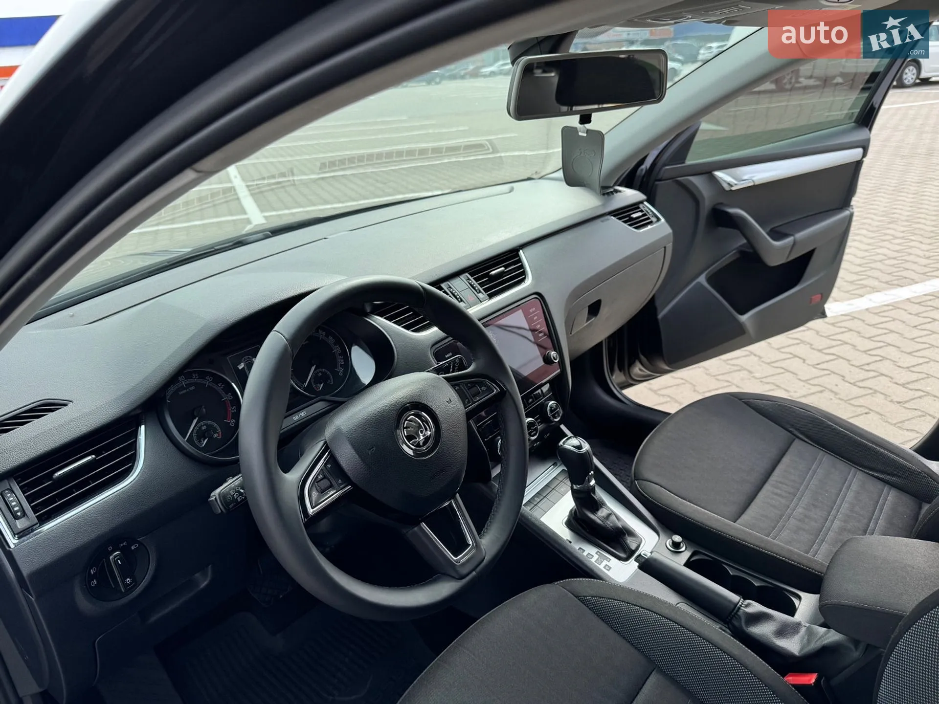 2017 Skoda Octavia - мініатюра 29