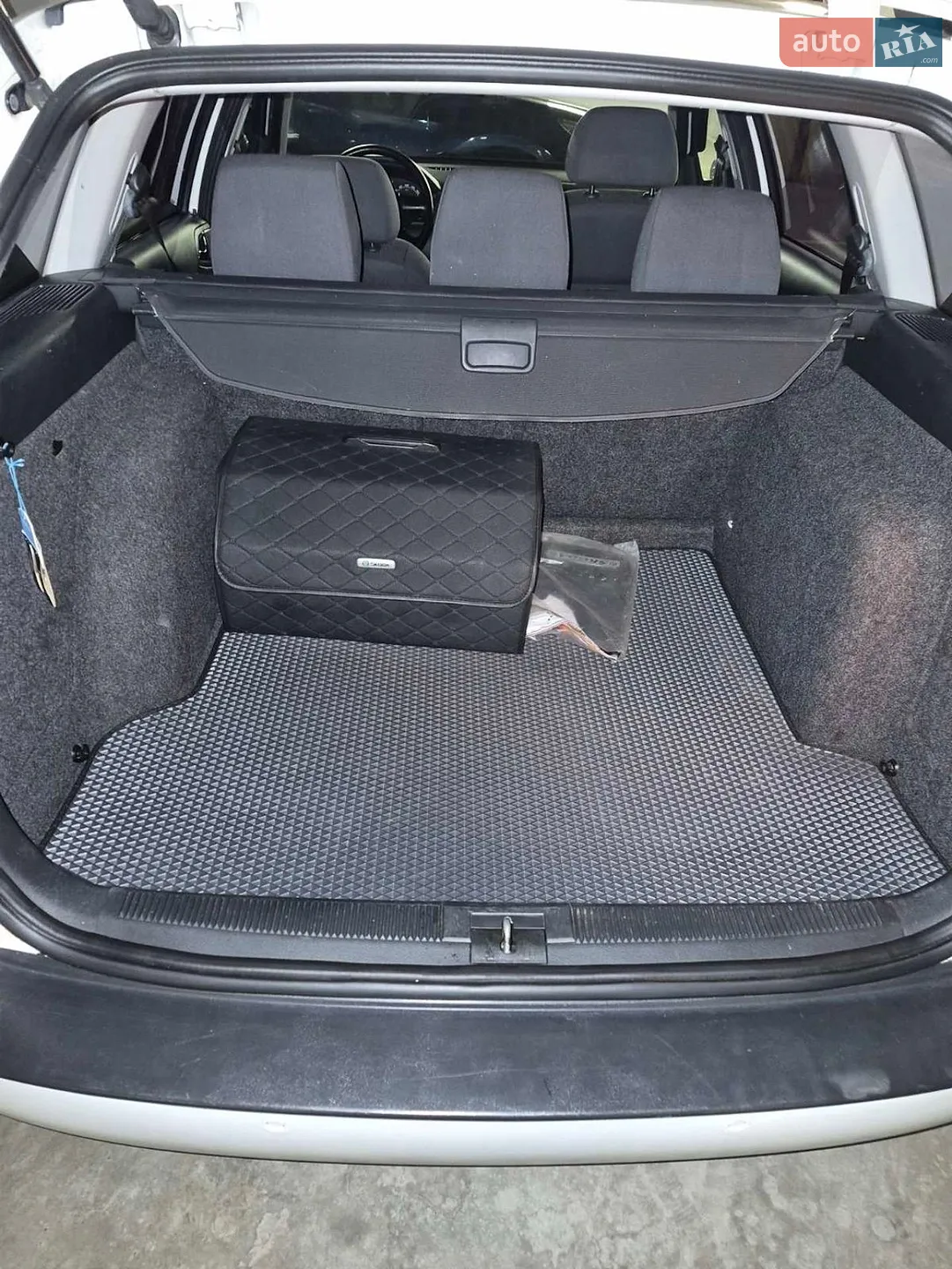 2010 Skoda Octavia - мініатюра 18